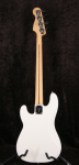
                            Fender Player Precision Bass